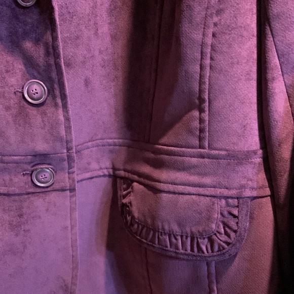 Blazer -Fitted Velour three button w/two usable flap pockets.  Purple in color - Picture 4 of 5